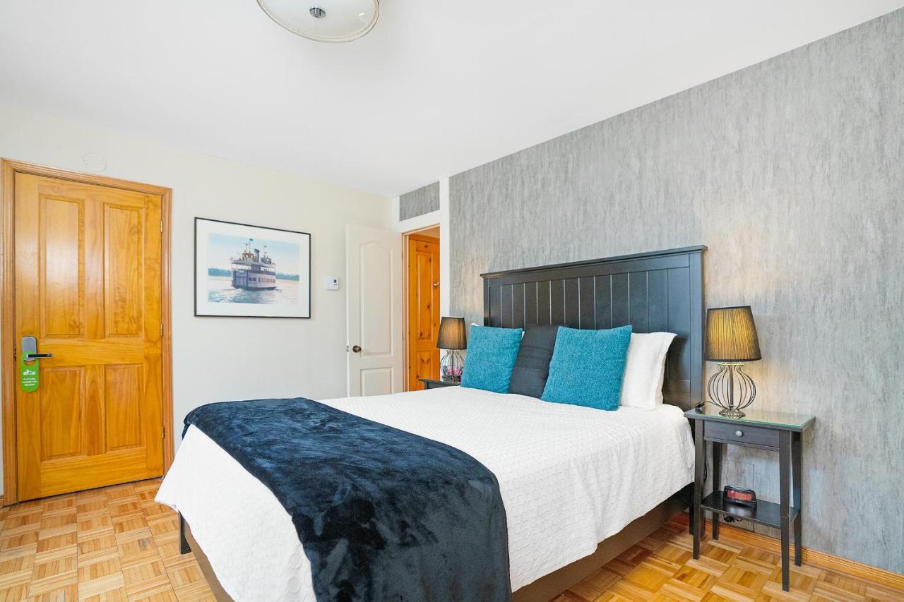 Accueil Chez Francois Bed & Breakfast Montreal Exterior photo