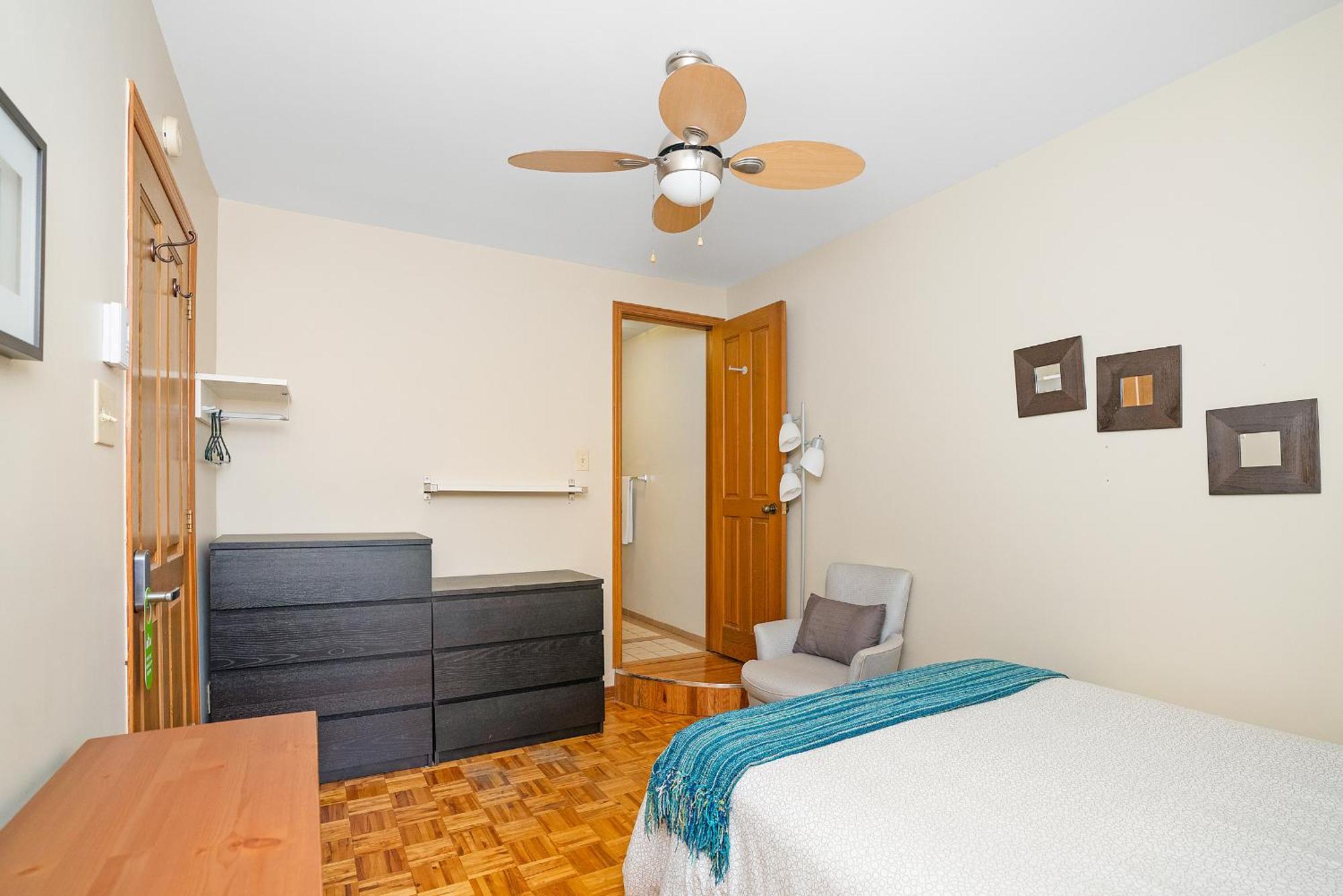 Accueil Chez Francois Bed & Breakfast Montreal Exterior photo
